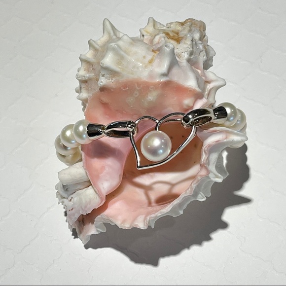 White Cultured Freshwater Pearl Bracelet W/ 925S Heart Shaped Pendant Clasp 7.5" - Picture 5 of 9